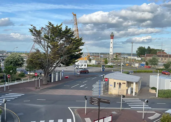 - Port Ferry Ouitreham