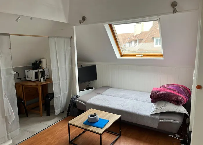 - Port Ferry Ouitreham Ouistreham